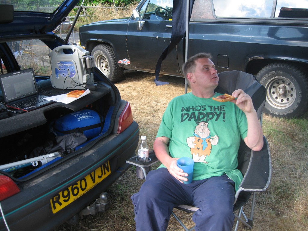 Derek M0XDC enjoys tea and toast (provided by Dave G3ZXF).