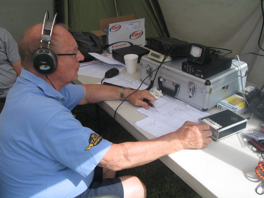 Guest operator Fred G3SVK brings his morse key 